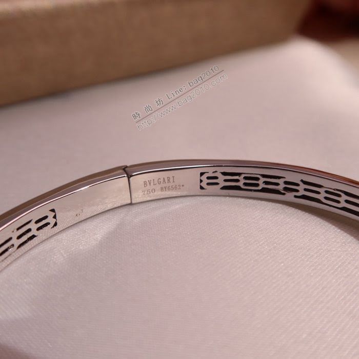 Bvlgari飾品 寶格麗蛇系列白金藍寶石手鐲  zgbq3154